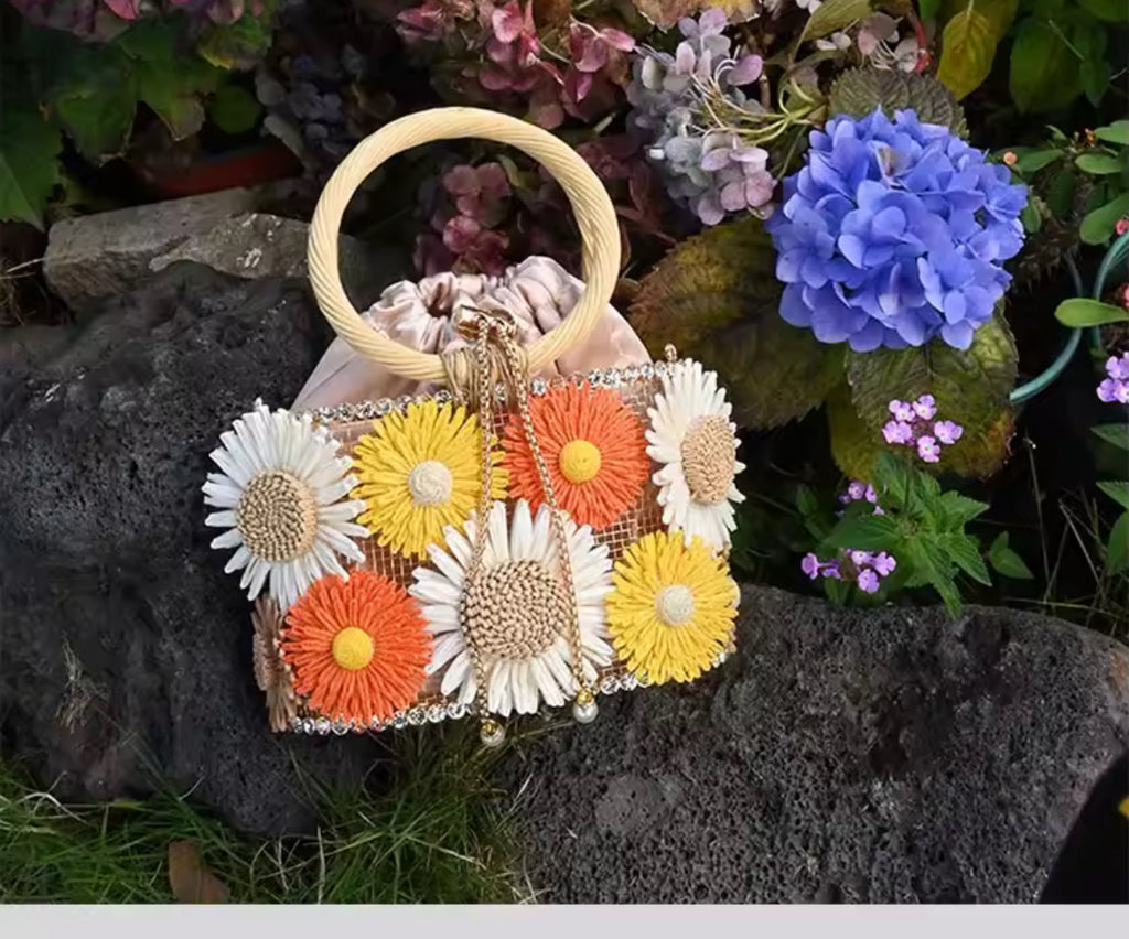 Sac à main bohème fleuri – “Fleur de Soleil”